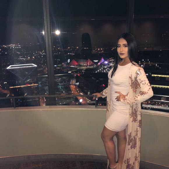 Meet your Posher, Bianca - Picture 1 of 1